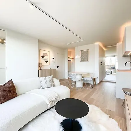 Cosy Penthouse Op Toplocatie Met Parking * Knokke-Heist